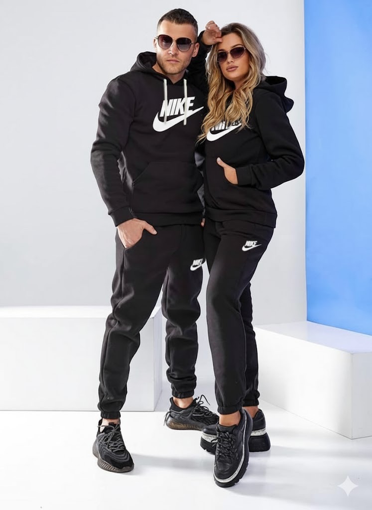 Спортивний костюм NIKE